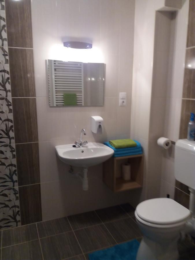 Tahiti Apartman Hajdúszoboszló Exterior foto